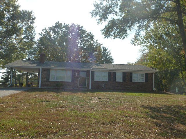1st image of 205 Jeanette Dr
