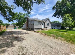 949 Day St, Galesburg, IL 61401