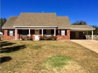 6282 Trafalgar Rd, Memphis, TN 38134