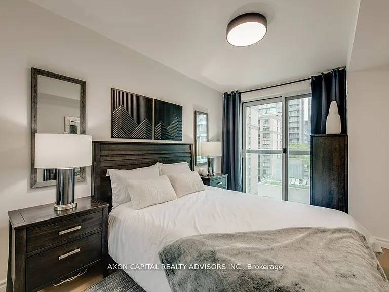 168 Simcoe St #1513 — Photo 13
