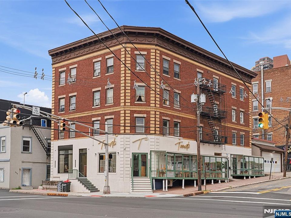 1st image of 1-2 Hilliard Ave #6