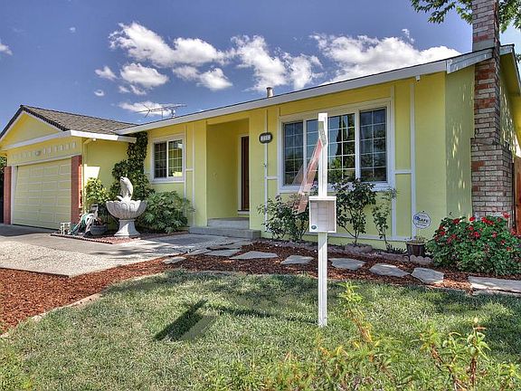 4th image of 118 Cherry Blossom Dr