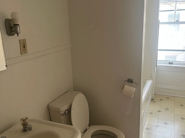 59 N Prospect St #61-2 — Photo 10