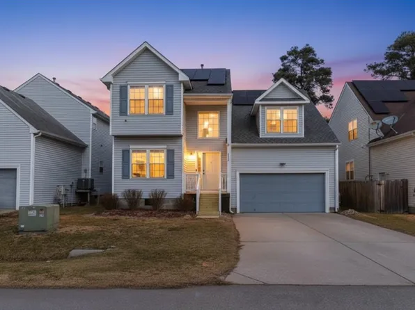 302 Outlaw St, Chesapeake, VA 23320