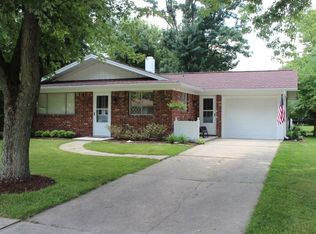 1913 S York Rd, Yorktown, IN 47396