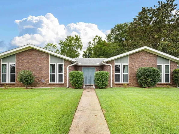 2274 Christopher Dr E, Mobile, AL 36609