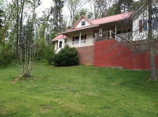 353 Whispering Pine Dr, Trenton, GA 30752