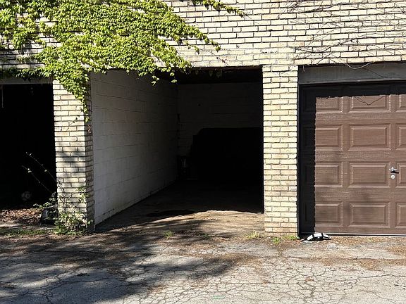 5th image of 5550 Phillips Ave