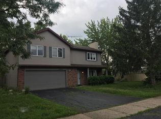 3140 Timber Hill Ln, Aurora, IL 60504