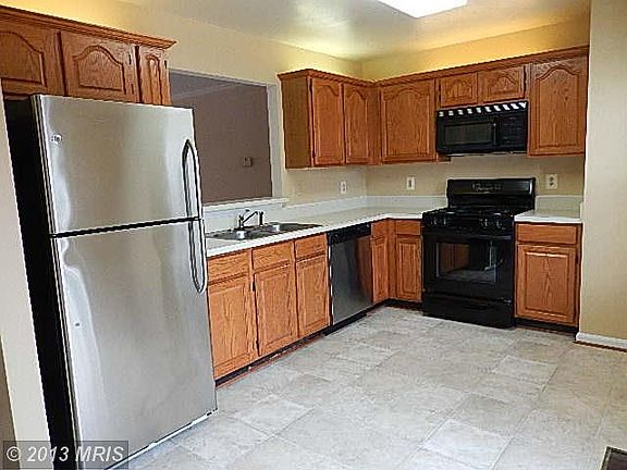 5th image of 13838 Coleman Ct