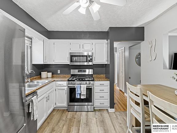 5th image of 7512 Edward Ave