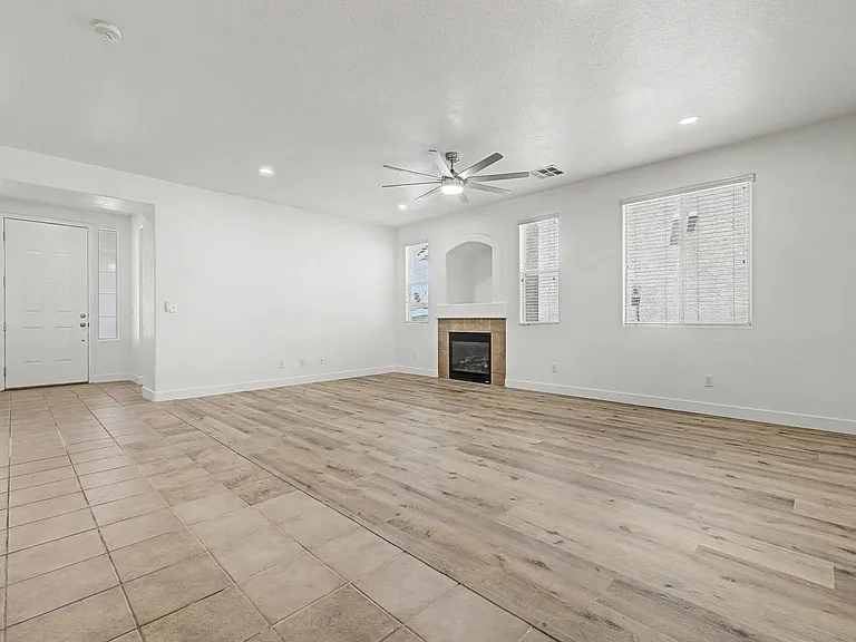 835 Entrada Ridge Ave — Photo 3