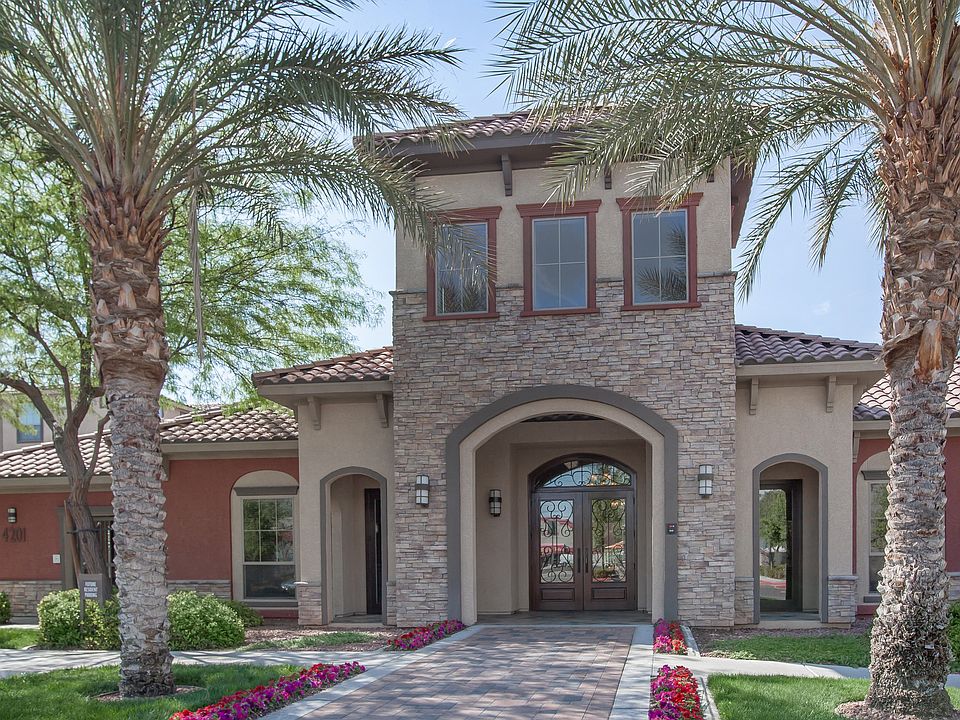 European Inspired Clubhouse at Sonata Apartments