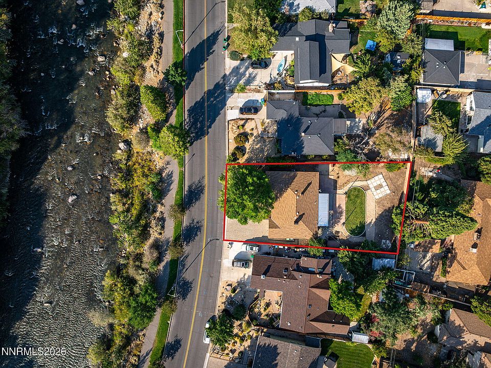1st image of 2302 Idlewild Dr