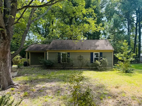 6507 Burning Bush Ct, Charlotte, NC 28227