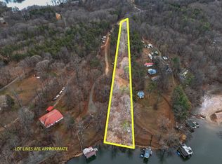 8 Northridge Rd, Hardy, VA 24101