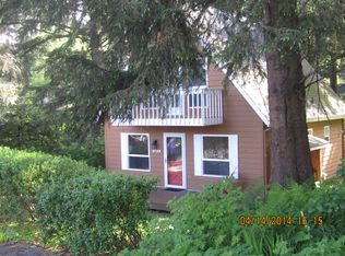 1739 View Point Ter, Cannon Beach, OR 97110