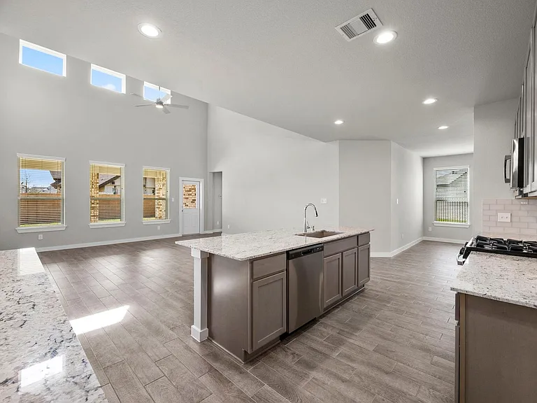 32407 Hamilton Crest Ct — Photo 14