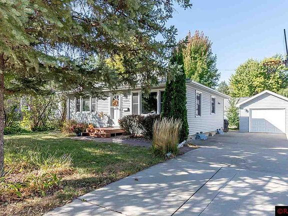 2nd image of 1108 Highland Ave