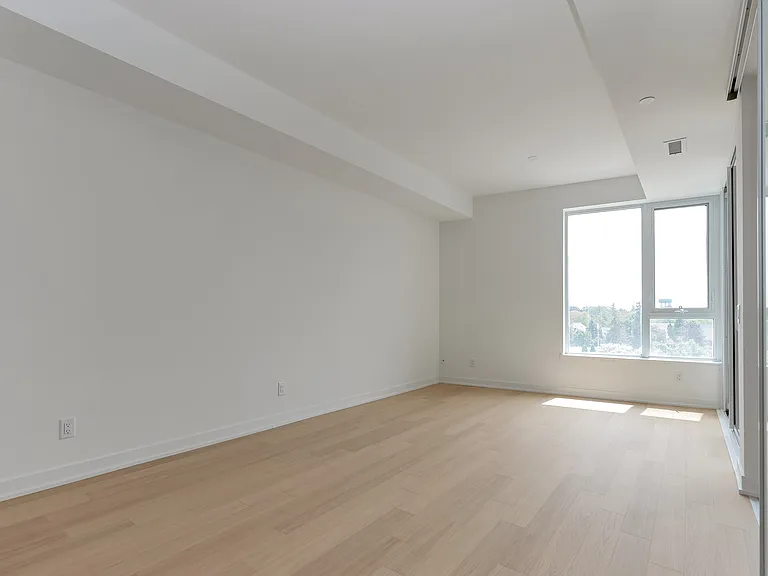 31 Huron St — Photo 19