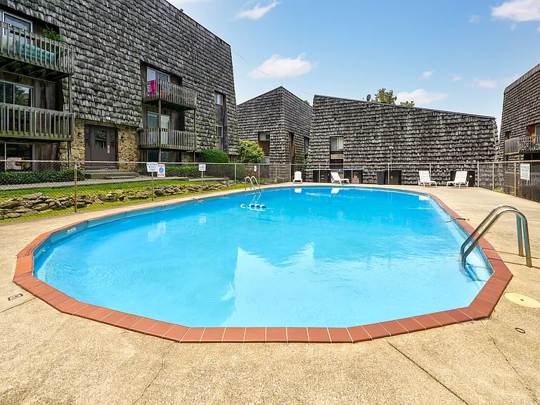 Terra Trace Apartments — Photo 37