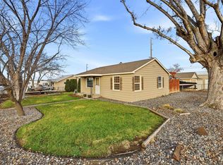 1204 N Neel Loop, Kennewick, WA 99336