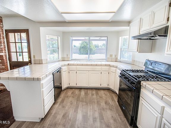 3rd image of 44318 33rd St W