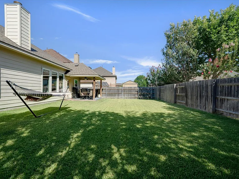 13717 Long Shadow Dr — Photo 32