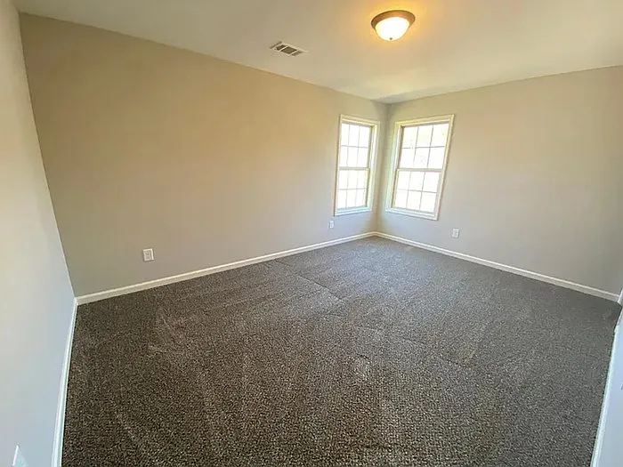 1945 Miller Lake Cir — Photo 40