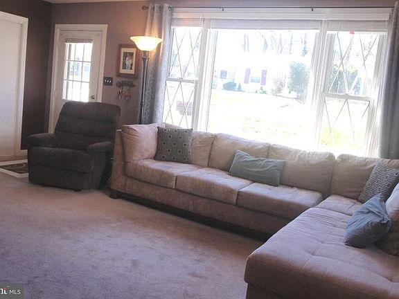 4th image of 5212 Arrowhead Ln