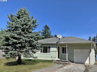 310 Mulberry Ln, Brookings, OR 97415