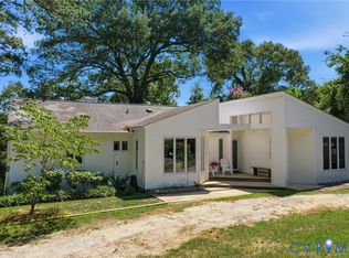 7614 Ashe St, Gloucester Point, VA 23062