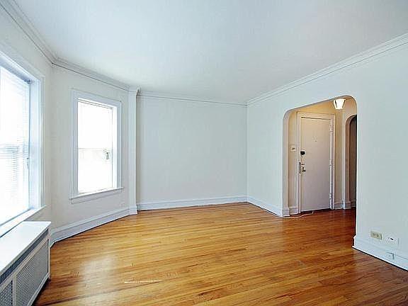 3rd image of 5434 N Campbell Ave #1F