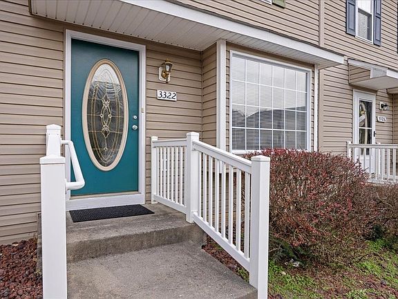 3rd image of 3322 Debbie Ct