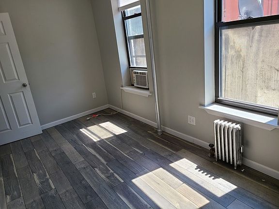 4th image of 36 Market St #7