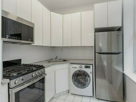 2nd image of 218 E 74th St APT 1