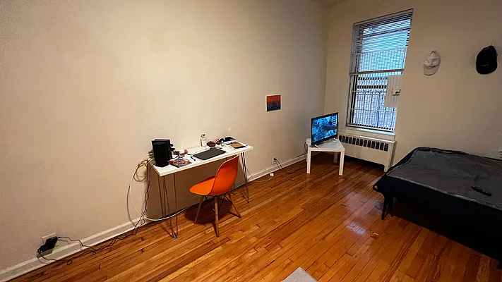 Rented by HOLTON REAL ESTATE INC. | media 26