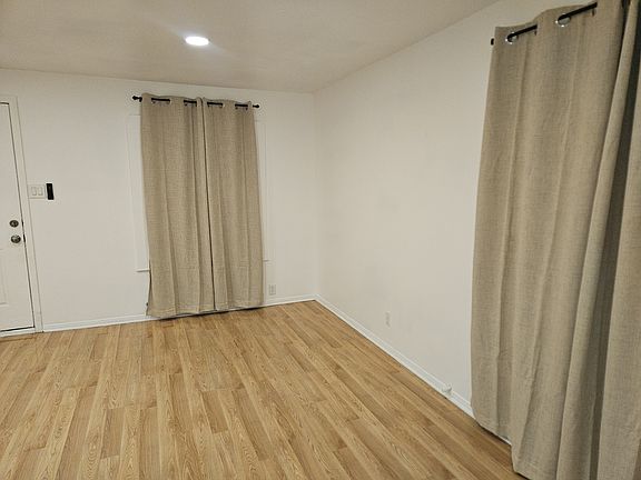 4th image of 6054 Colfax Ave #1