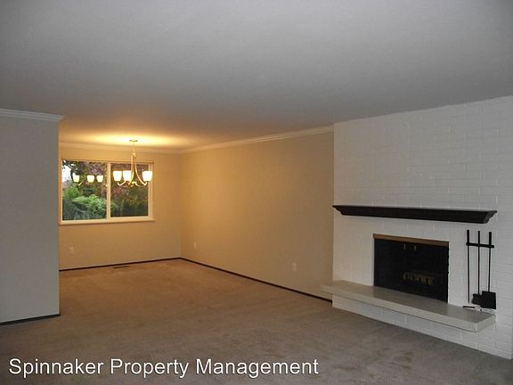 4th image of 1720 S Meyers St