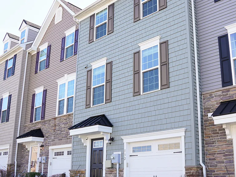 132 Mulberry Dr — Photo 3