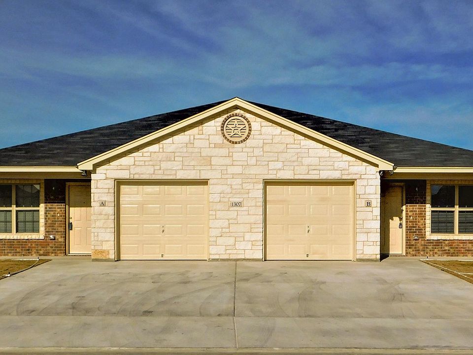 1st image of 1307 Vanguard Ln #A