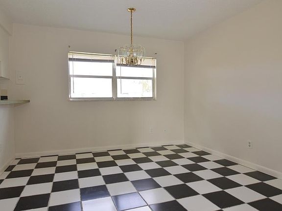 3rd image of 3104 Langston Dr
