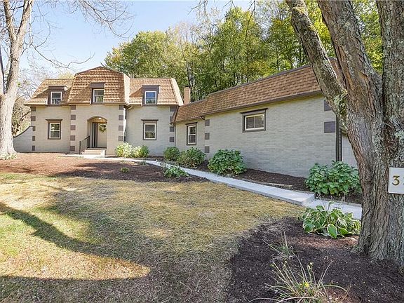 4th image of 335 Retreat Dr