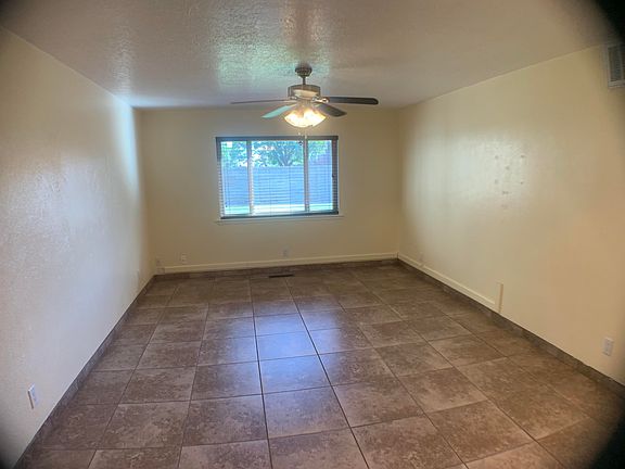 2nd image of 7112 Patricia Dr NE