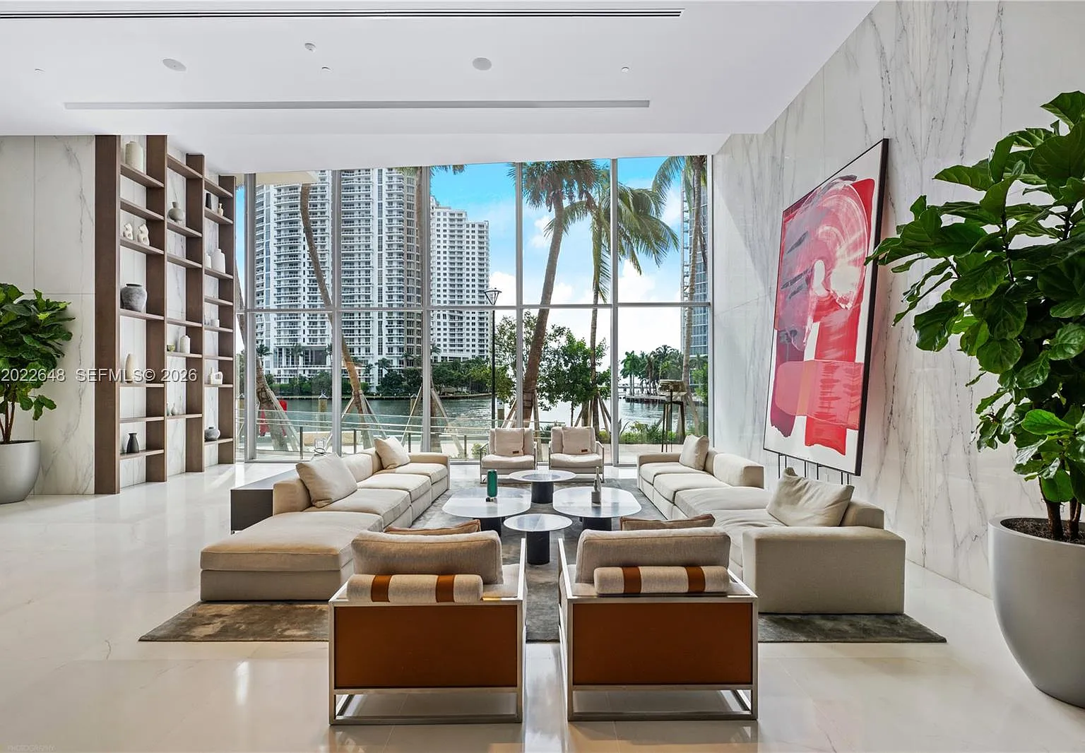 Aston Martin Residences — Photo 4
