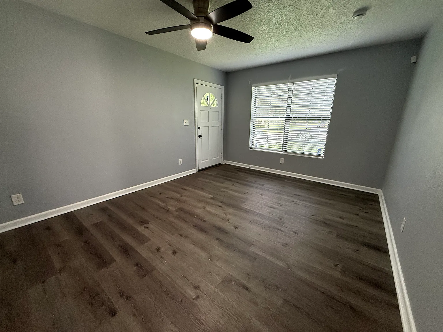 Beautiful 1600+ sq foot rental — Photo 3