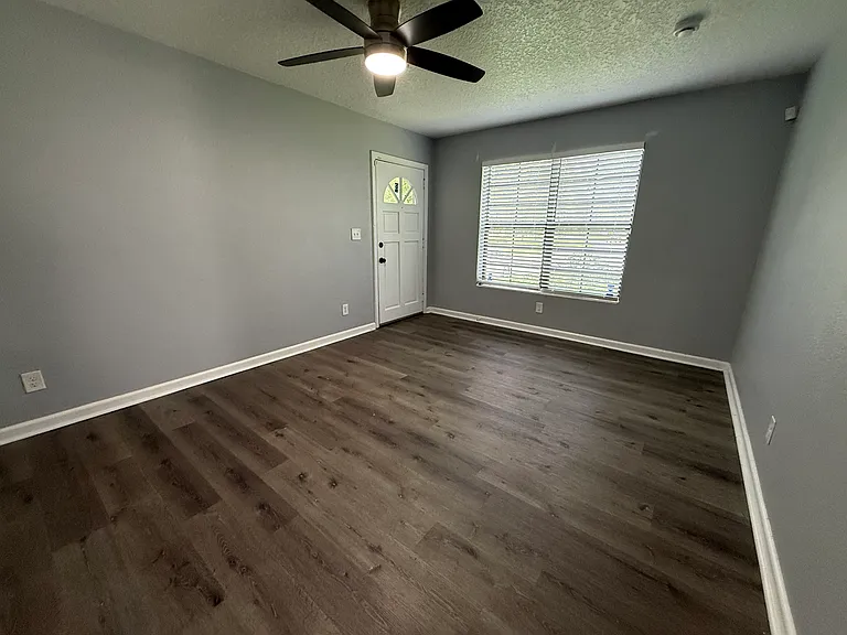 2739 King Cole Dr — Photo 3