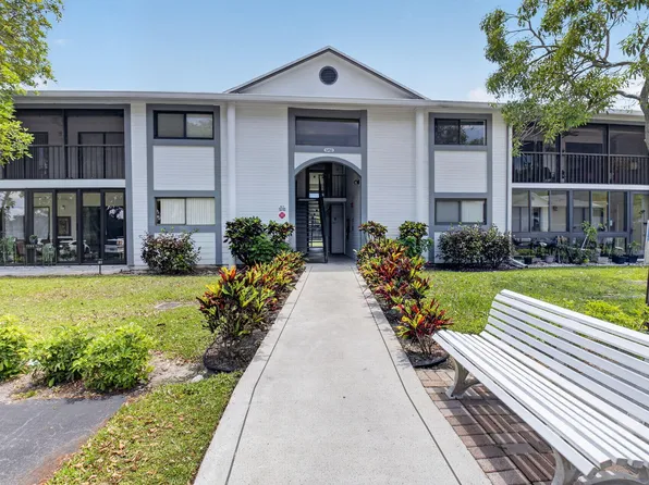15453 Lakes Of Delray Boulevard #201, Delray Beach, FL 33484