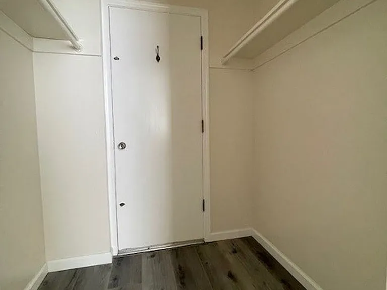 Newly remodeled 2 Bedroom 1 Bath, in the Gourmet Ghetto Area. — Photo 9