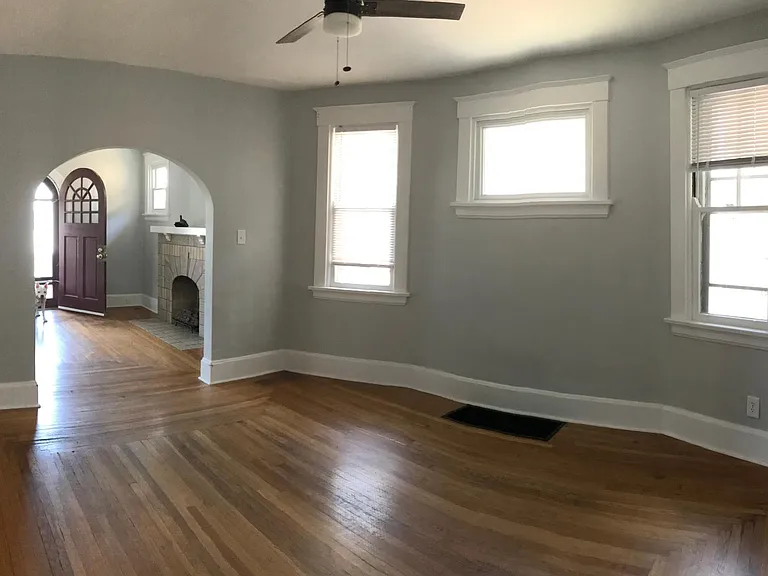 76 Taylor Ave — Photo 6